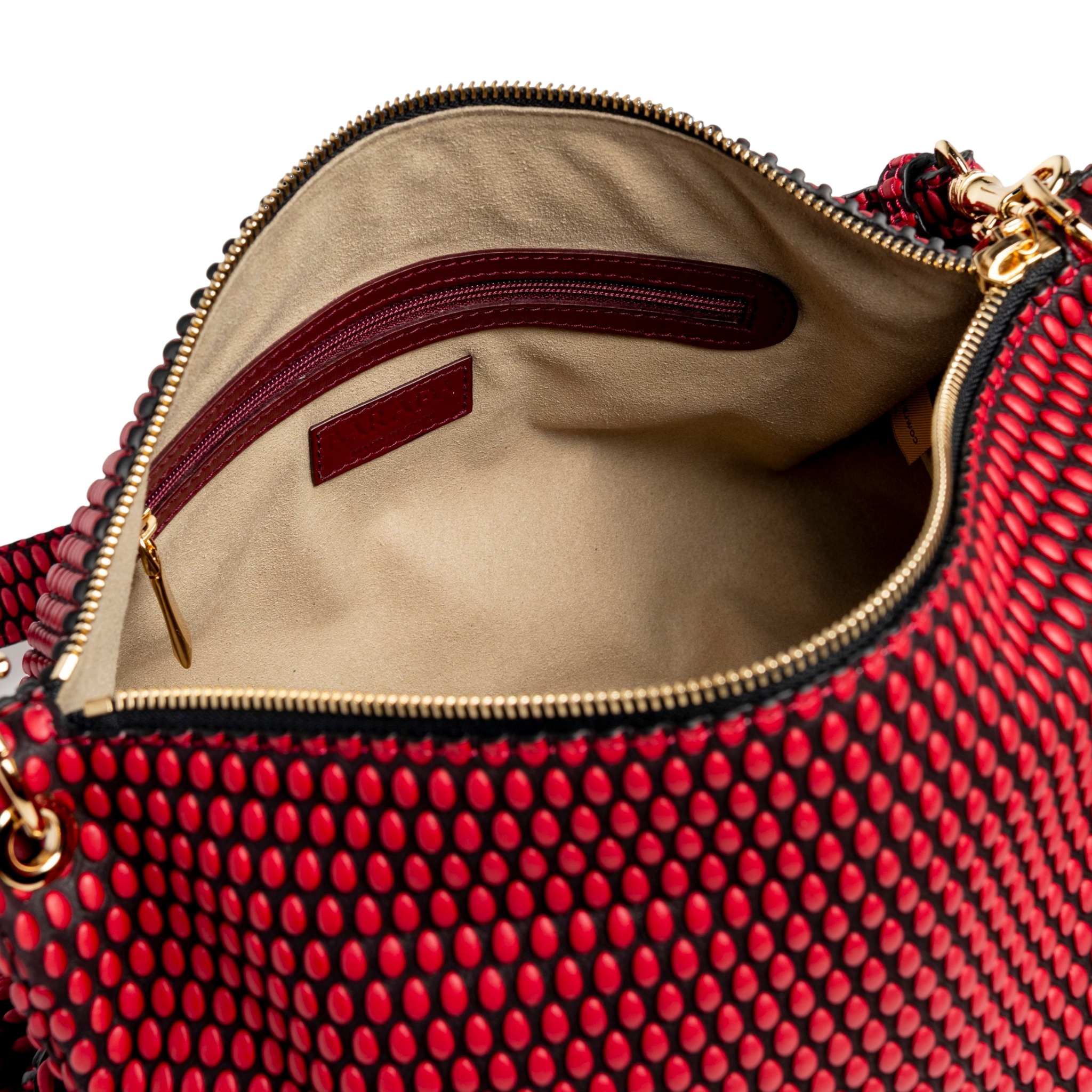 Hobo bag in sheepskin to carry luxury on a daily basis