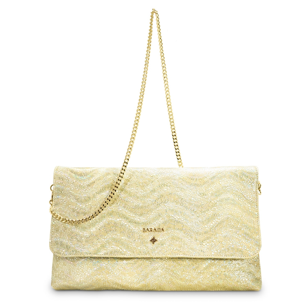 Clutch Handbag from our Amatista collection in Lamb Skin and Golden color