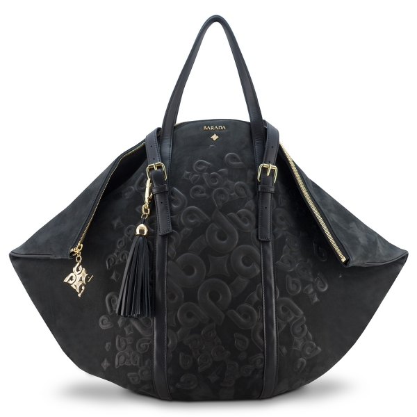 Shopping bag from our Rocío collection in Calf Leather (Nubuck finish) and Black color