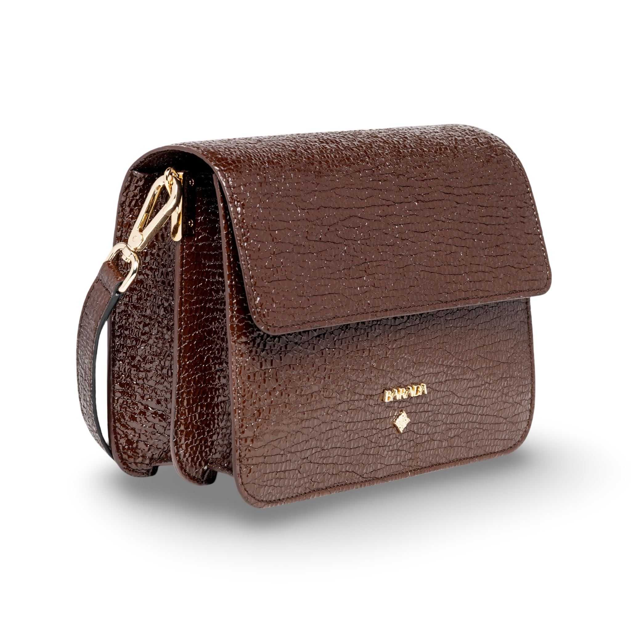 Bolso bandolera en piel caprino con acabado en charol arrugado